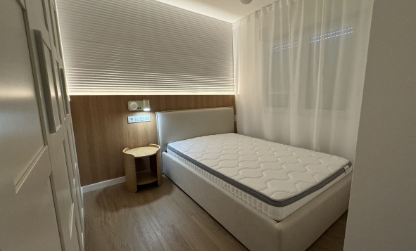 Reventa - 1. Apartamento / piso - Punta Prima - Costa Blanca Sur