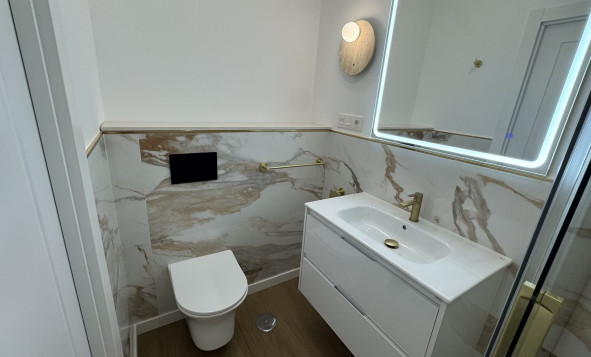 Reventa - 1. Apartamento / piso - Punta Prima - Costa Blanca Sur