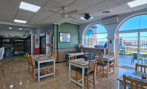 Reventa - Propiedades comerciales - Torrevieja - Puerto
