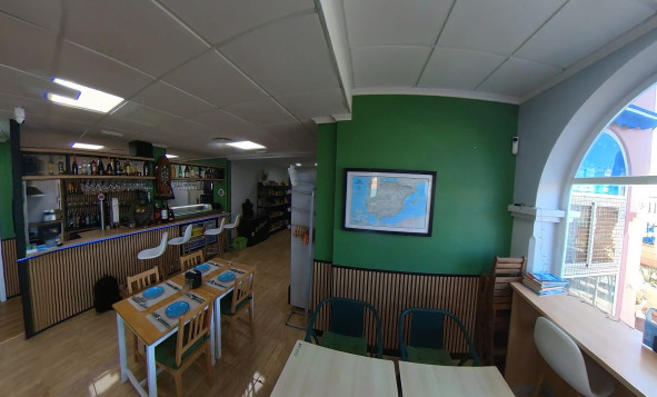 Reventa - Propiedades comerciales - Torrevieja - Puerto