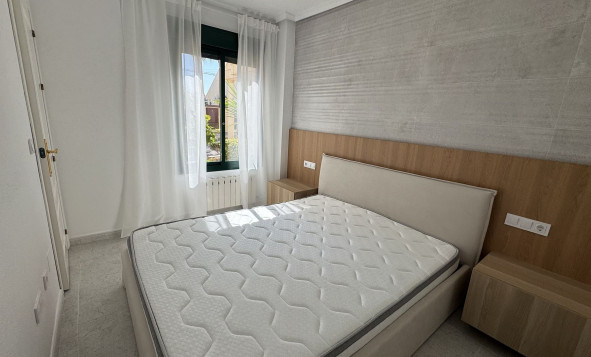 Reventa - 1. Apartamento / piso - Lomas De Campoamor - Costa Blanca Sur