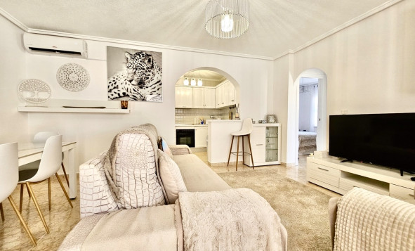 Resale - 2. Town house - Punta Prima - Costa Blanca South