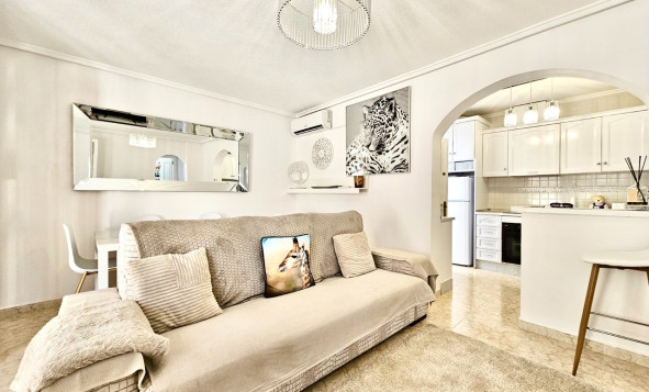 Resale - 2. Town house - Punta Prima - Costa Blanca South