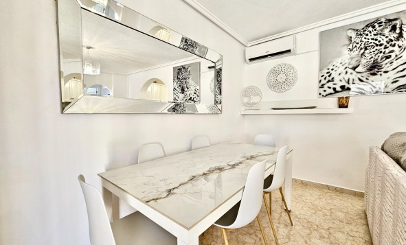 Resale - 2. Town house - Punta Prima - Costa Blanca South