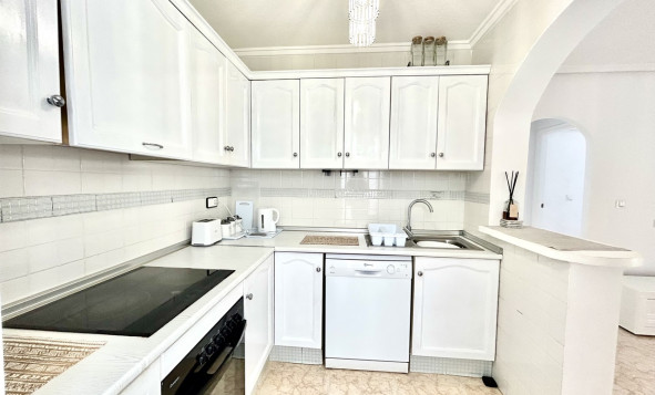 Resale - 2. Town house - Punta Prima - Costa Blanca South