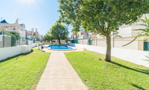 Reventa - 2. Chalet adosado - Torrevieja - Costa Blanca Sur