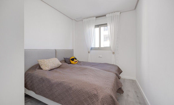 Reventa - 1. Apartamento / piso - Orihuela Costa - Costa Blanca Sur