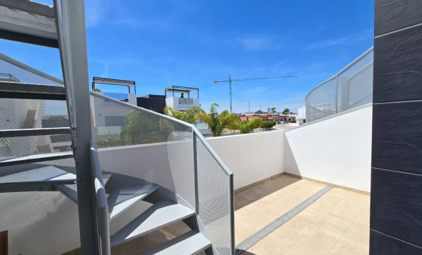 Resale - Townhouse * - Ciudad Quesada * - Doña Pepa *