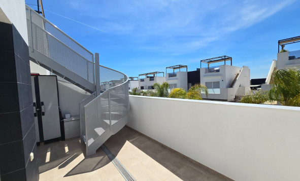 Resale - Townhouse * - Ciudad Quesada * - Doña Pepa *