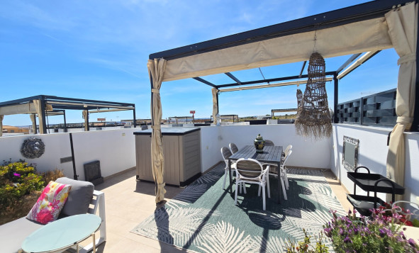 Resale - Townhouse * - Ciudad Quesada * - Doña Pepa *