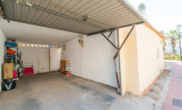 Reventa - 3. Casa indepiende - Torrevieja - Cala de cabo cervera