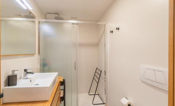 Resale - 1. Apartment / flat - Guardamar del Segura - Puerto Deportivo