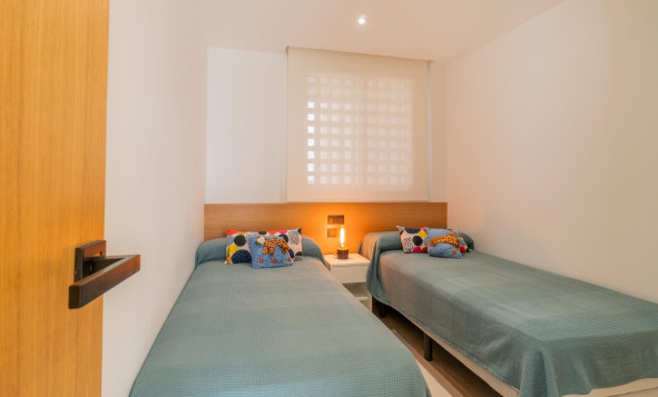 Resale - 1. Apartment / flat - Guardamar del Segura - Puerto Deportivo