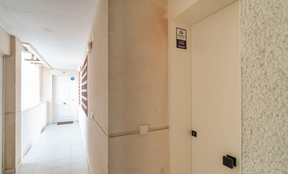 Resale - 1. Apartment / flat - Guardamar del Segura - Puerto Deportivo