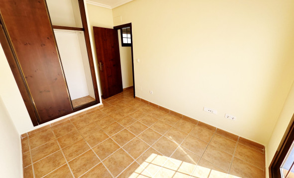 Reventa - 3. Casa indepiende - Roda - Señorio de Roda