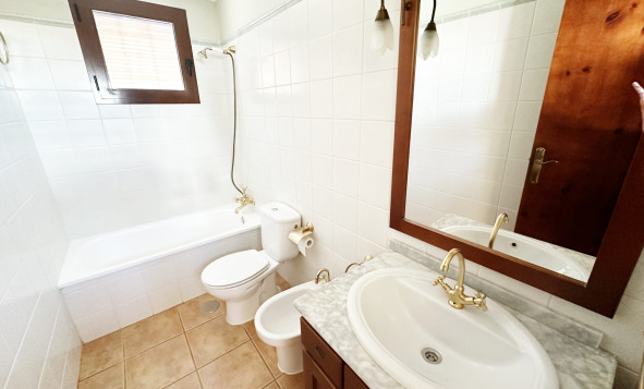 Reventa - 3. Casa indepiende - Roda - Señorio de Roda