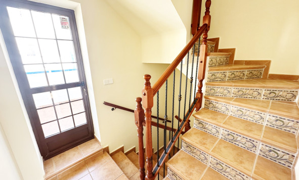 Reventa - 3. Casa indepiende - Roda - Señorio de Roda