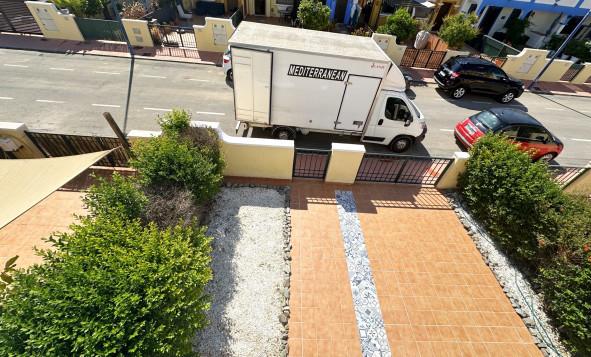 Reventa - 3. Casa indepiende - Roda - Señorio de Roda