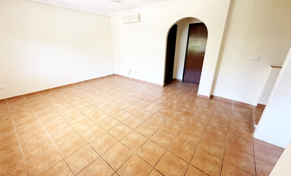 Reventa - 3. Casa indepiende - Roda - Señorio de Roda