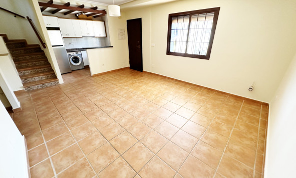 Reventa - 3. Casa indepiende - Roda - Señorio de Roda