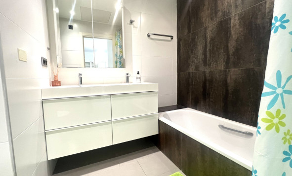 Reventa - 1. Apartamento / piso - La Zenia - Costa Blanca Sur