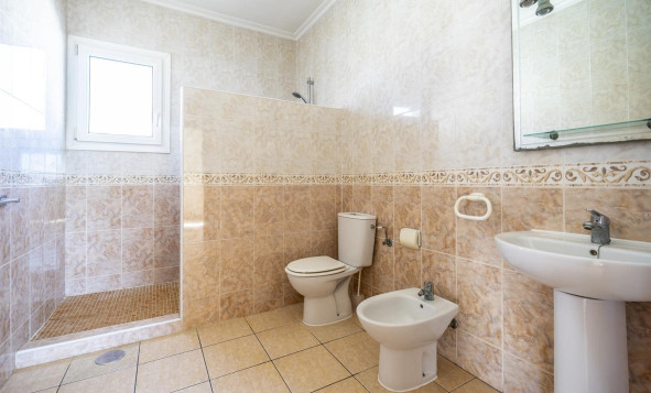 Resale - 3. Detached house - Gea y Truyols - Costa Calida