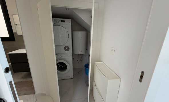 Reventa - 3. Casa indepiende - Ciudad Quesada - La Laguna