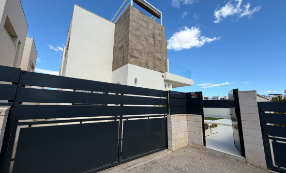 Reventa - 3. Casa indepiende - Ciudad Quesada - La Laguna