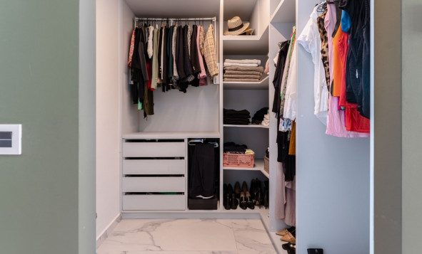 Reventa - 3. Casa indepiende - San Miguel de Salinas - Costa Blanca Sur