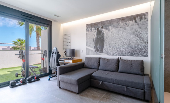 Reventa - 3. Casa indepiende - San Miguel de Salinas - Costa Blanca Sur