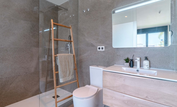 Reventa - 3. Casa indepiende - San Miguel de Salinas - Costa Blanca Sur