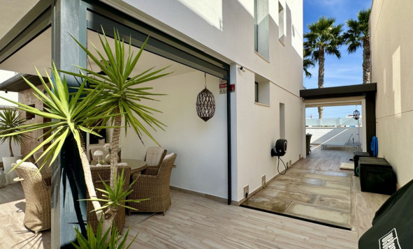Reventa - 3. Casa indepiende - Orihuela Costa - Lomas de Cabo Roig