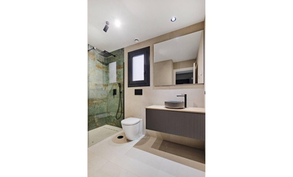 Reventa - 1. Apartamento / piso - Torrevieja - La Veleta