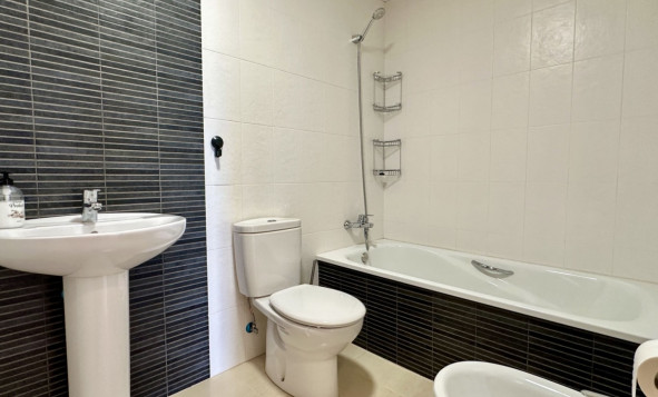 Reventa - 1. Apartamento / piso - San Miguel de Salinas - Costa Blanca Sur