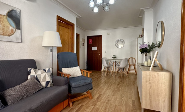 Reventa - 1. Apartamento / piso - Torrevieja - Playa Los Naufragos