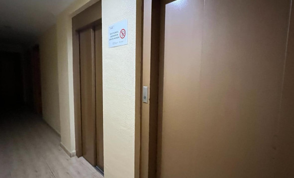 Reventa - 1. Apartamento / piso - Torrevieja - Playa Los Naufragos