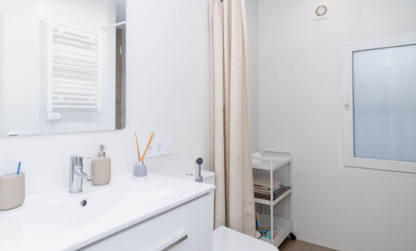 Reventa - 2. Chalet adosado - Orihuela Costa - La Zenia