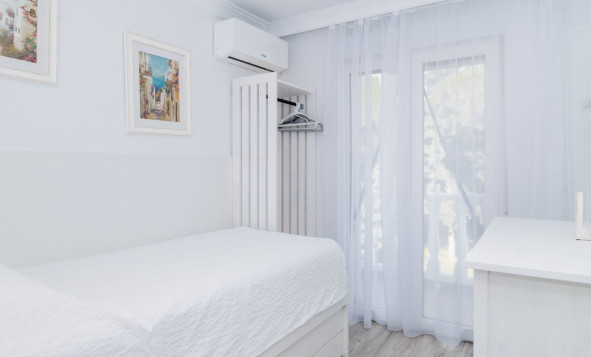 Reventa - 2. Chalet adosado - Orihuela Costa - La Zenia