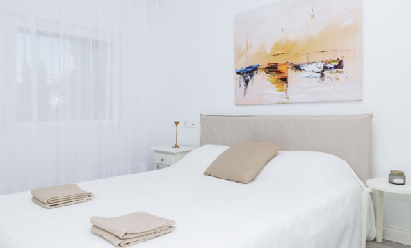 Reventa - 2. Chalet adosado - Orihuela Costa - La Zenia