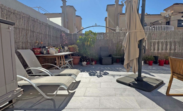 Resale - 4. Semi-detached villa - Orihuela Costa - Costa Blanca South