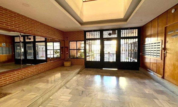 Resale - 1. Apartment / flat - Torrevieja - Costa Blanca South