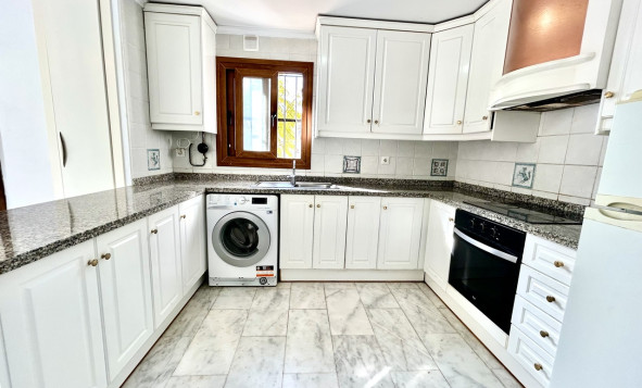 Reventa - 1. Apartamento / piso - Villamartin - Costa Blanca Sur