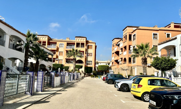 Reventa - 1. Apartamento / piso - Villamartin - Costa Blanca Sur