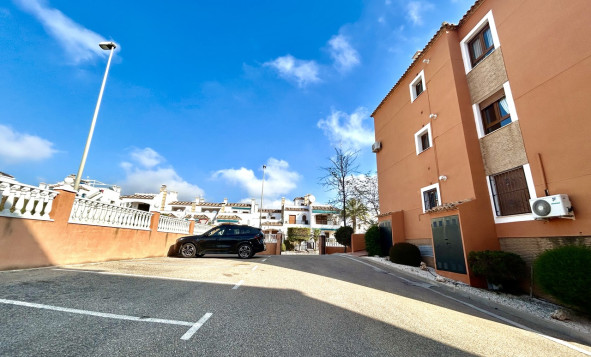 Reventa - 1. Apartamento / piso - Villamartin - Costa Blanca Sur