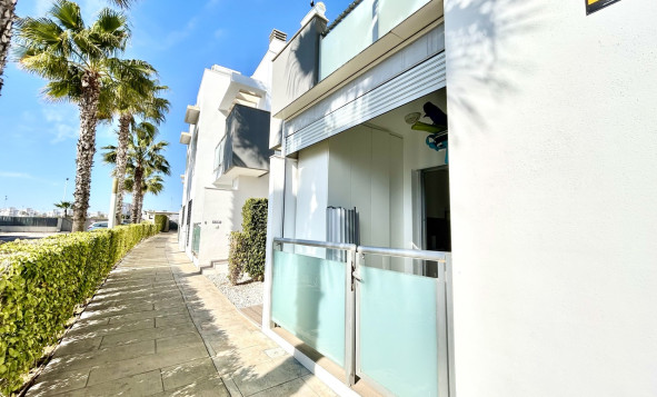 Resale - 1. Apartment / flat - Punta Prima - Costa Blanca South