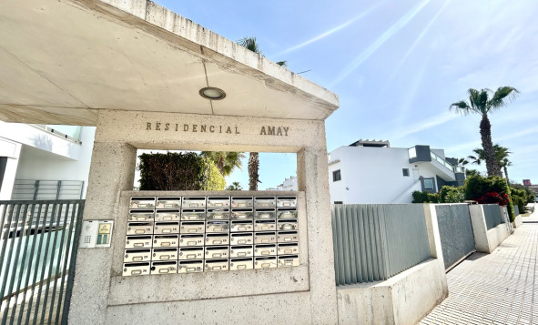 Resale - 1. Apartment / flat - Punta Prima - Costa Blanca South