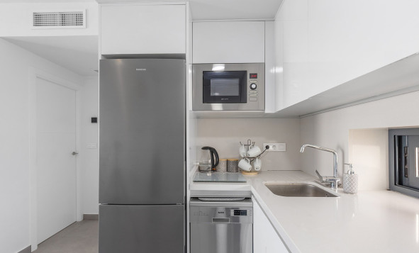 Reventa - 1. Apartamento / piso - Villamartin - Costa Blanca Sur