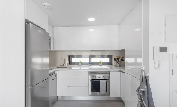 Reventa - 1. Apartamento / piso - Villamartin - Costa Blanca Sur