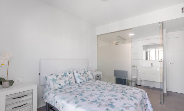 Reventa - 1. Apartamento / piso - Villamartin - Costa Blanca Sur