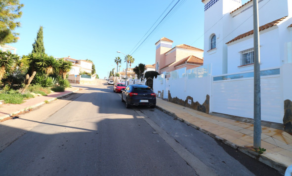 Resale - 3. Detached house - Orihuela Costa - Costa Blanca South